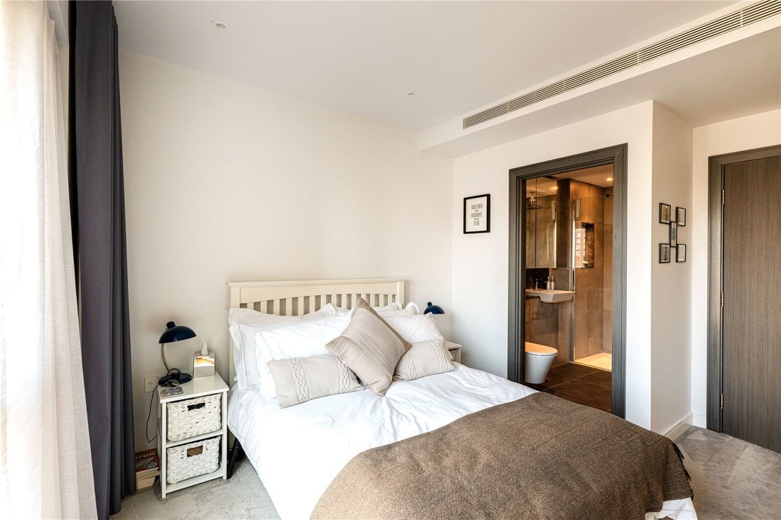 Apartment in Walham Green, Hammersmith and Fulham, England 5 - 17598668