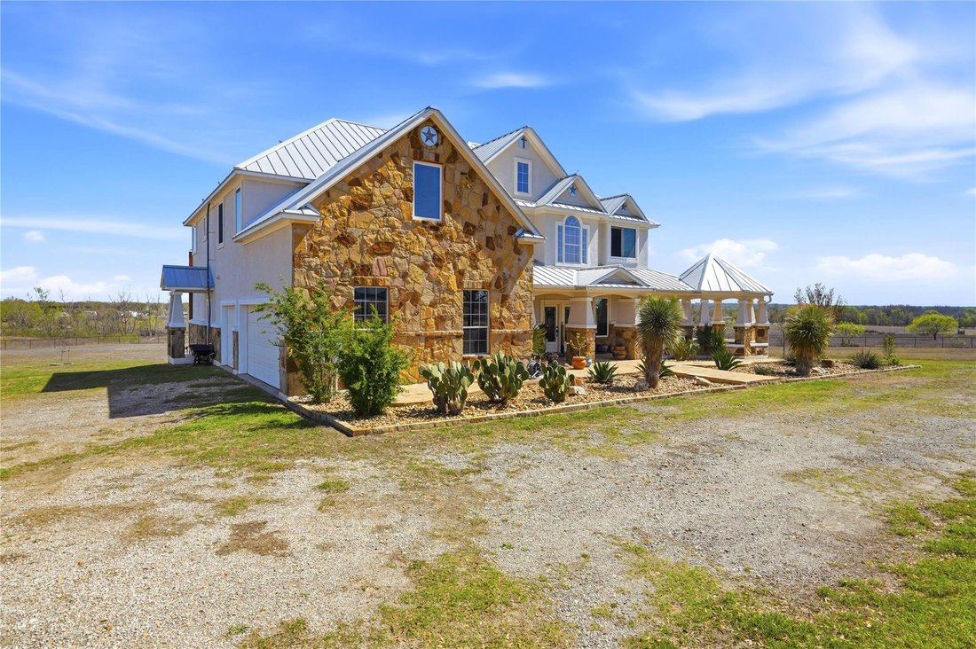 House in Lockhart, Texas, United States 2 - 17609661