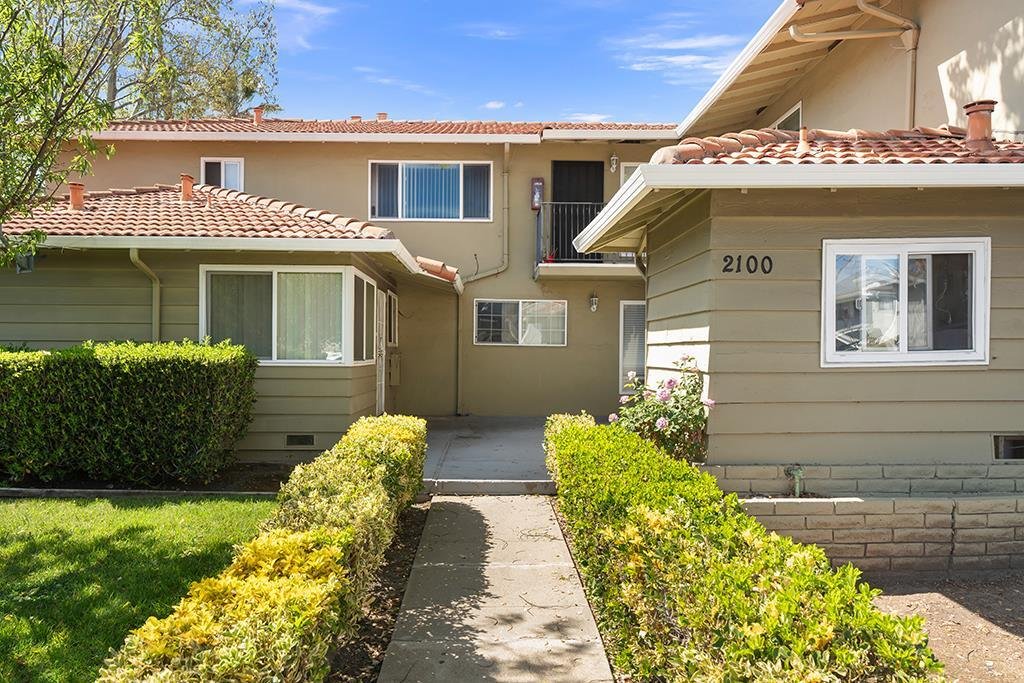 Santa Clara, California, United States 3 - 17600478