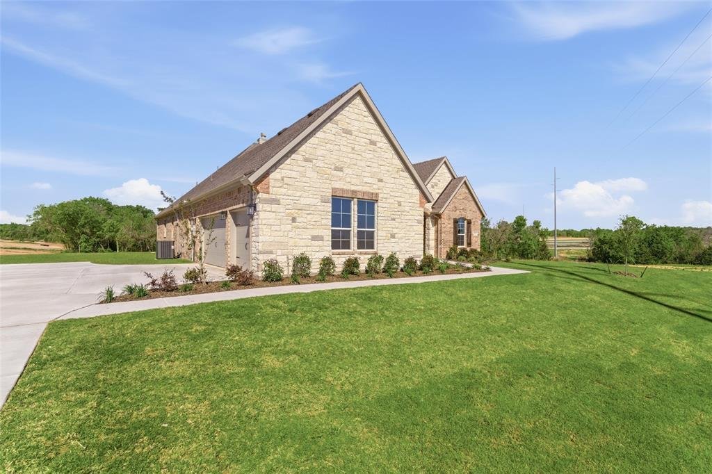 House in Granbury, Texas, United States 2 - 17212577