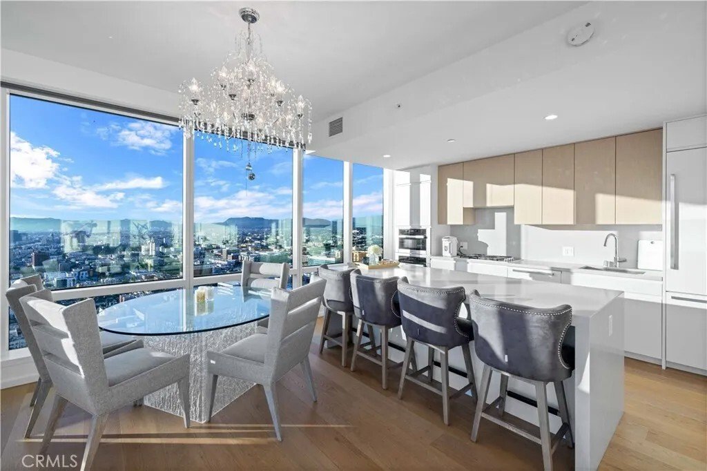 Condo in Los Angeles, California, United States 2 - 17299471