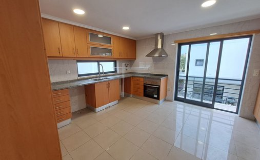 Maison à Laranjeiro e Feijo, Setúbal Municipality, Portugal 1