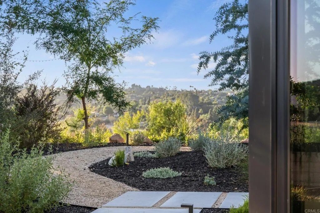 House in Escondido, California, United States 3 - 17554772