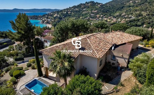 Villa in Le Lavandou, Provence-Alpes-Côte d'Azur, France 1