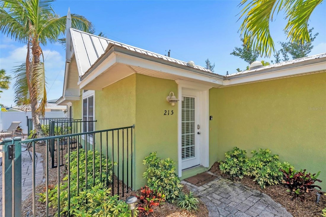 Condo in Holmes Beach, Florida, United States 1 - 17603571