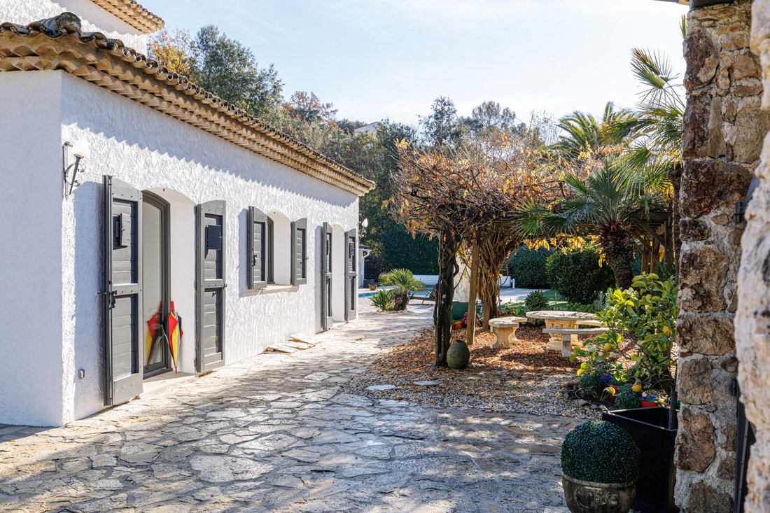 Villa in Centre du Village, La Colle-sur-Loup, France 5 - 17612238