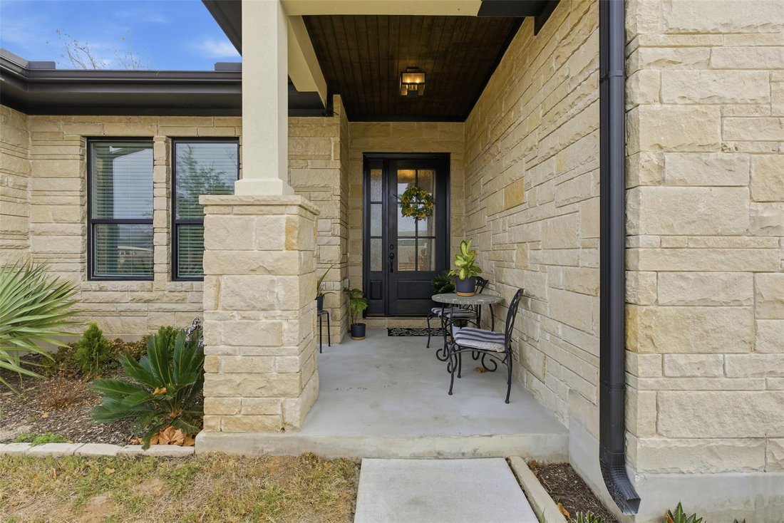 House in Georgetown, Texas, United States 3 - 17611092