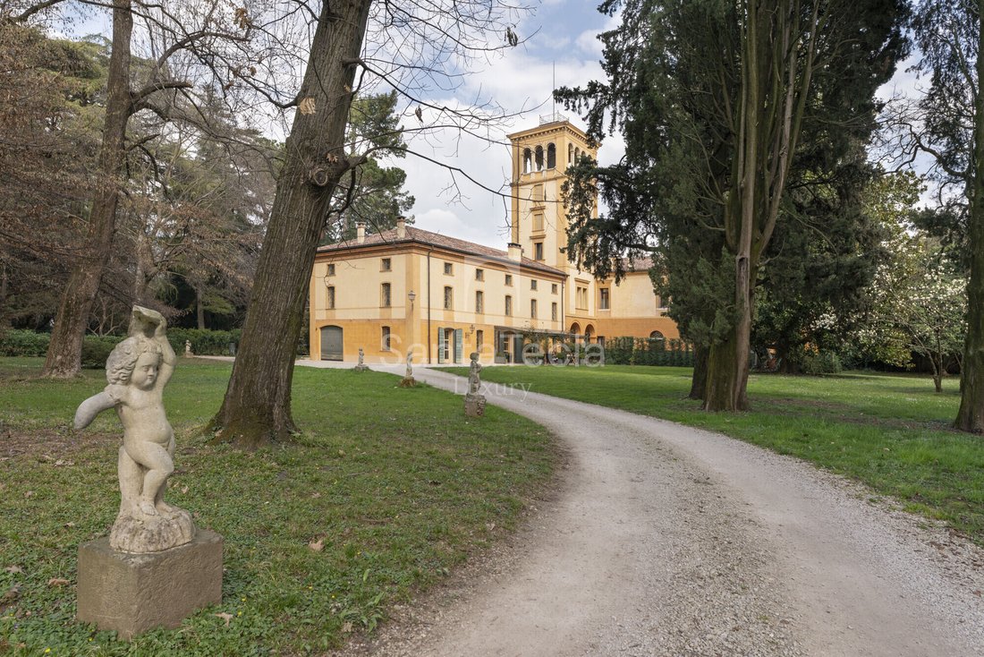 Bassano del Grappa, Veneto, Italy 1 - 17602221