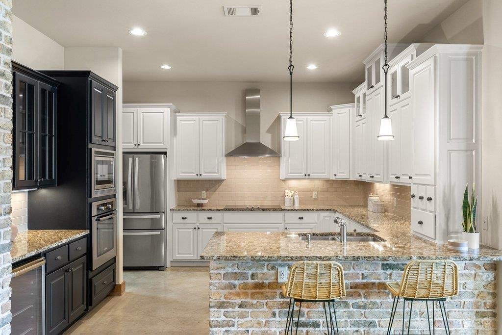 House in The Hills, Texas, United States 1 - 17609106