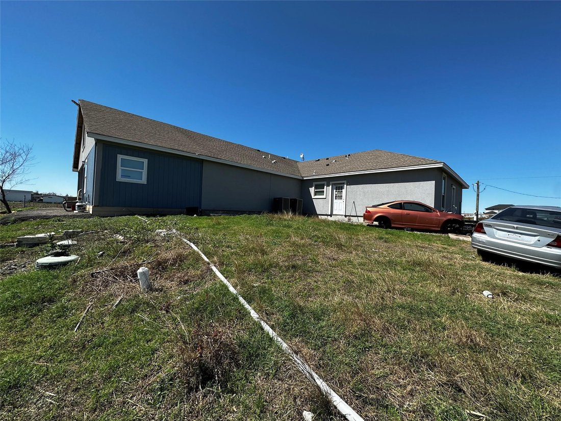 House in Coupland, Texas, United States 3 - 17609856