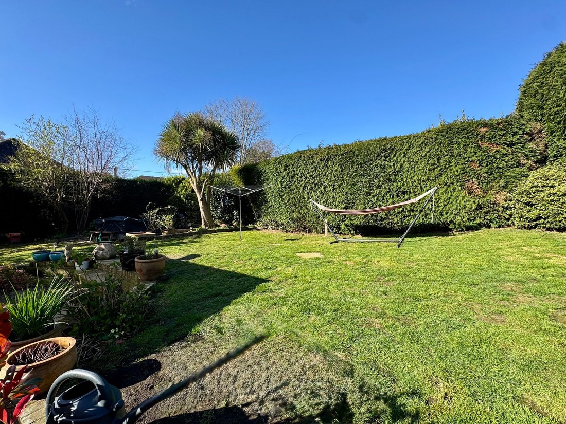 House in Bolney, England 4 - 17602083