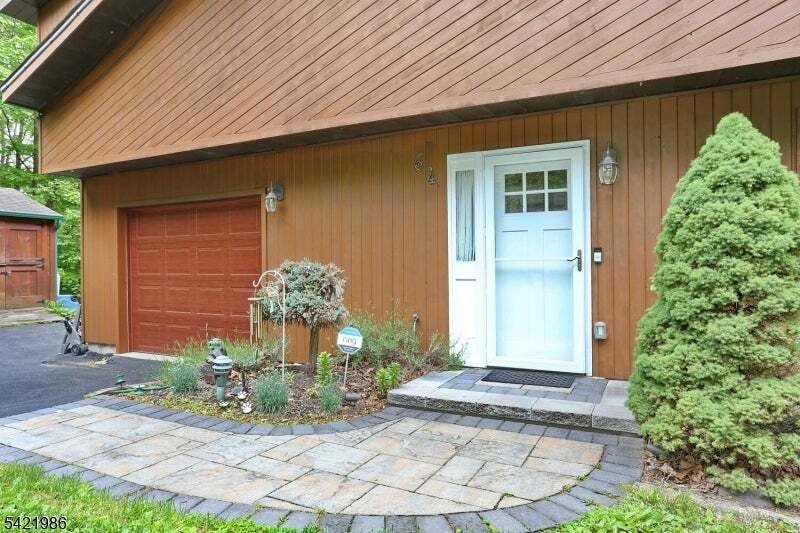 House in West Milford, New Jersey, United States 4 - 17600020