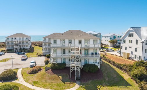 Condo in Emerald Isle, North Carolina, United States 1