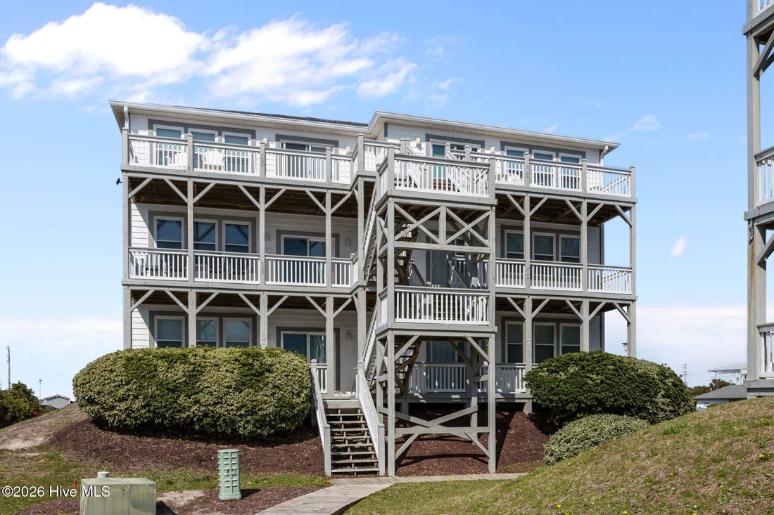 Condo in Emerald Isle, North Carolina, United States 3 - 17606588
