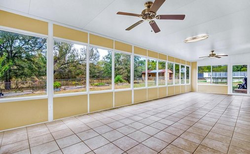 House in Cedar Creek, Texas, United States 1