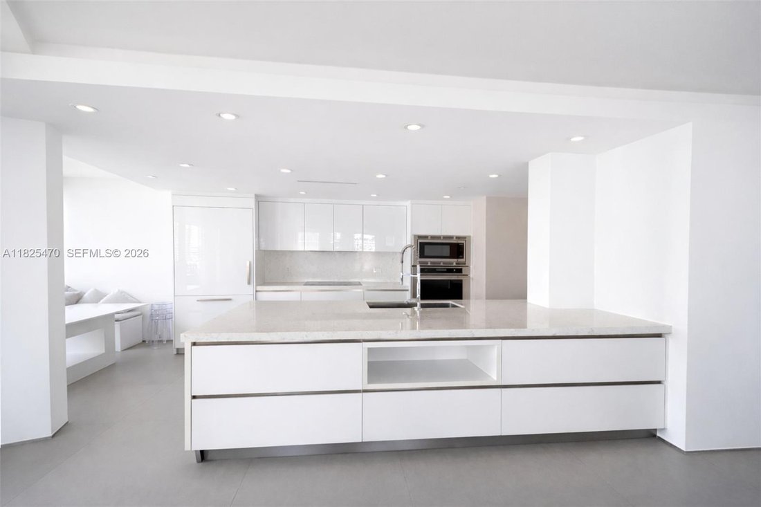 Condo in Miami, Florida, United States 5 - 16816411