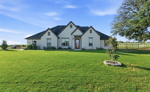 House in Poolville, Texas, United States 1