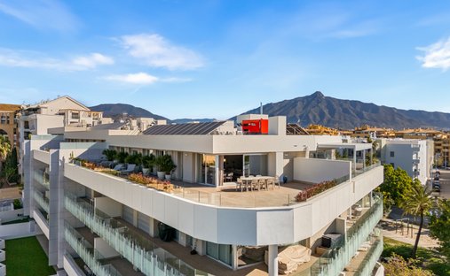 Penthouse in San Pedro de Alcantara, Andalusia, Spain 1