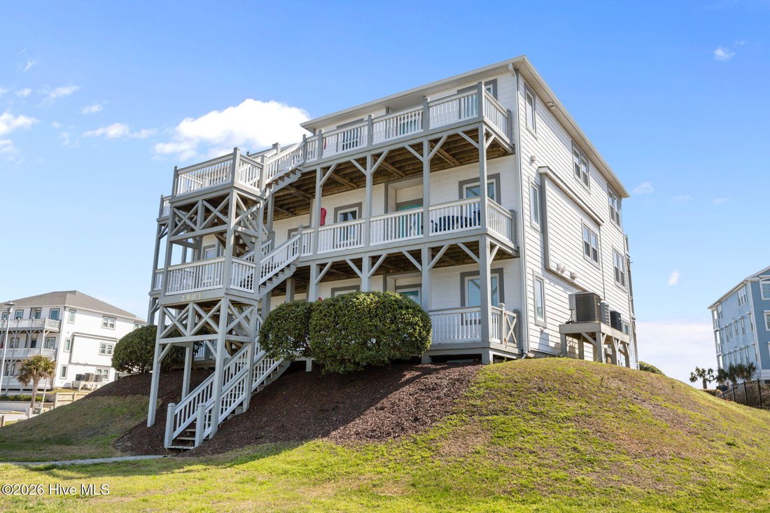Condo in Emerald Isle, North Carolina, United States 4 - 17606588