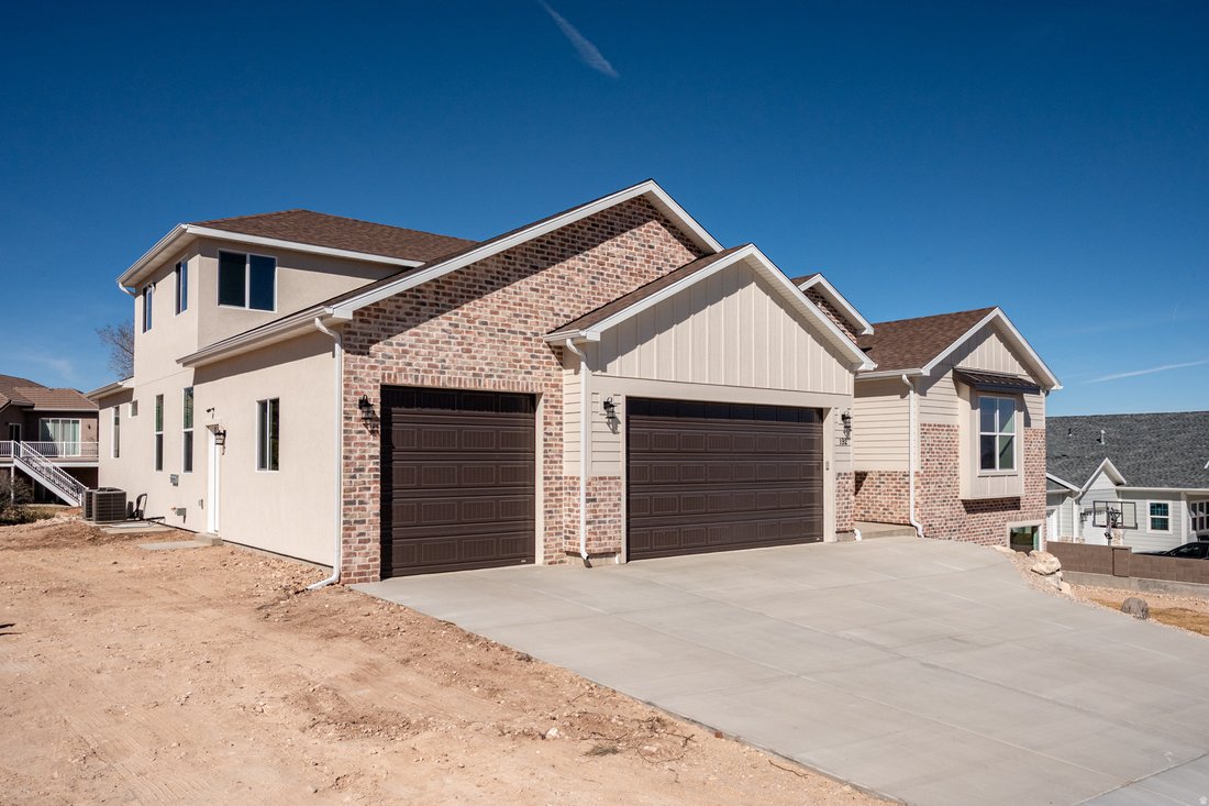 House in Cedar City, Utah, United States 2 - 17602075