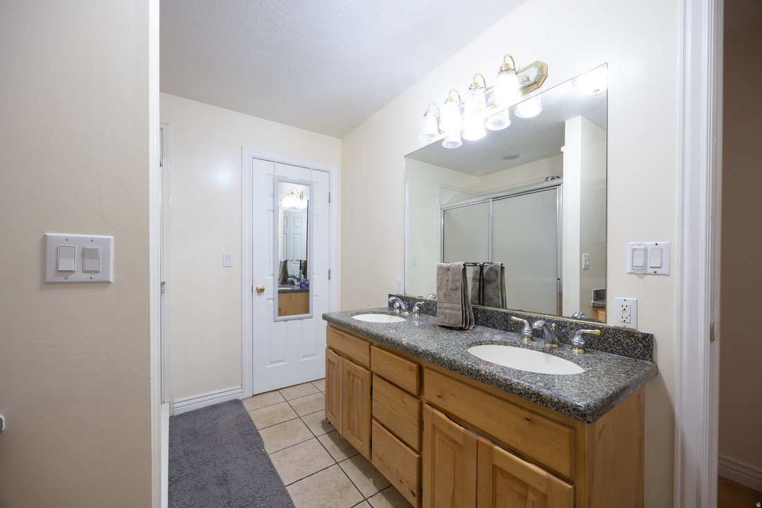 House in Cove, Utah, United States 4 - 17601544