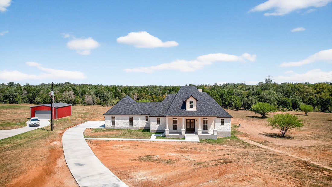 House in Elgin, Texas, United States 1 - 17610340