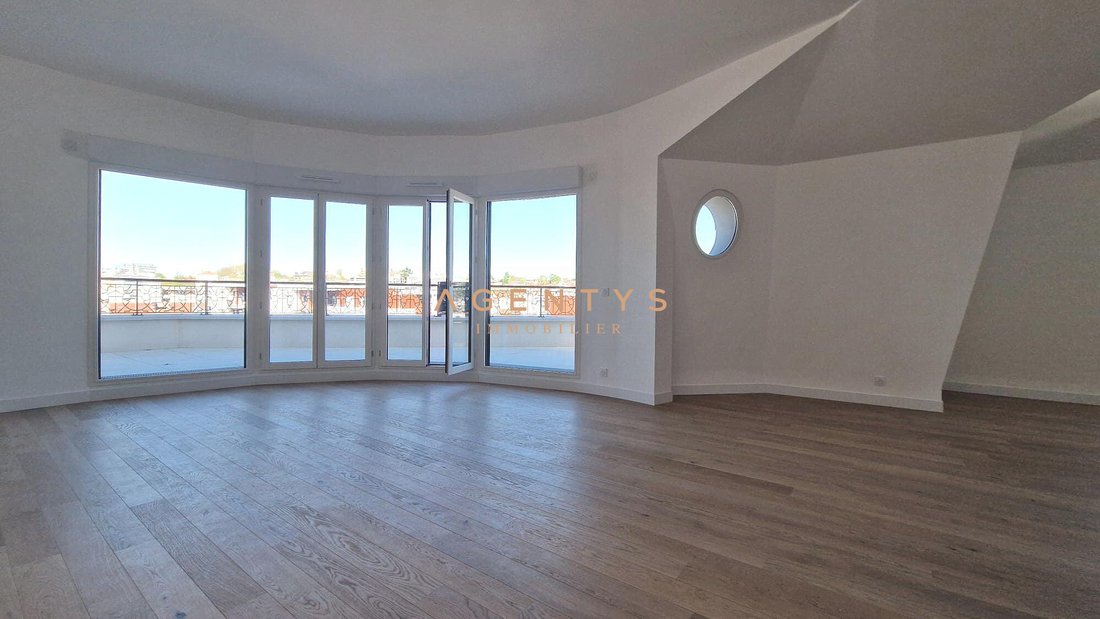 Apartment in Quatres Cités-Simonettes-République, Champigny-sur-Marne, France 4 - 17615075