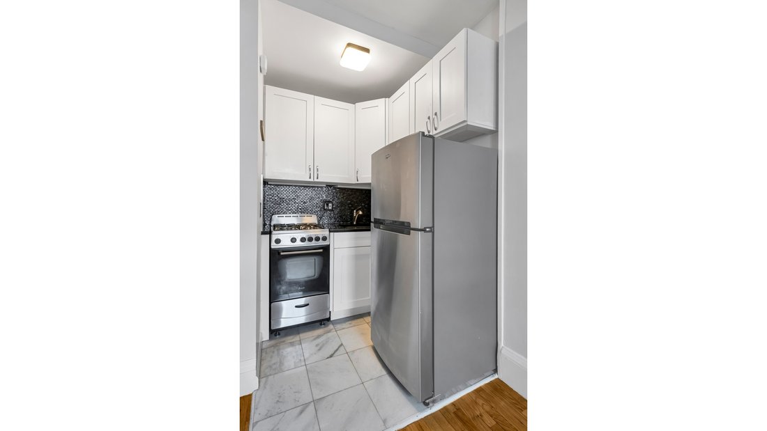 Co Op in New York, New York, United States 4 - 17602529