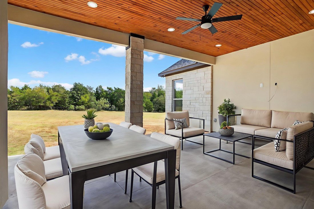 House in Elgin, Texas, United States 3 - 17610340