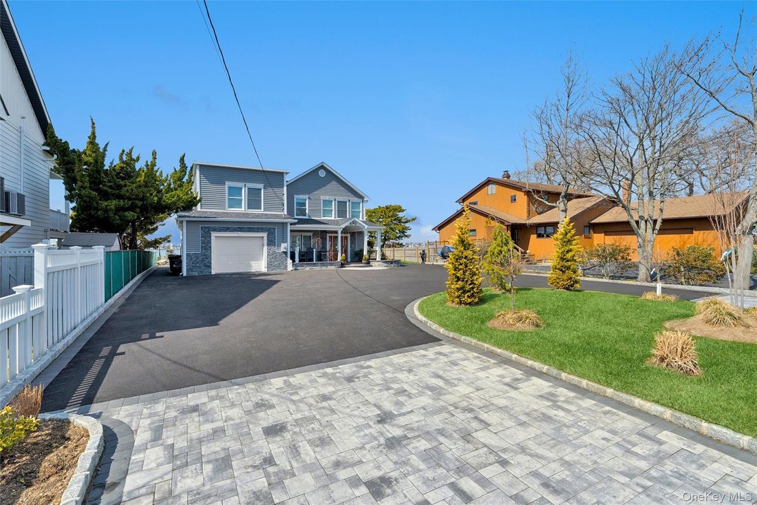 House in Freeport, New York, United States 4 - 17602514