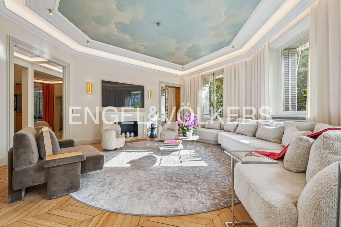 Apartment in Chaillot, Paris 16e Arrondissement, Paris 4 - 16564298