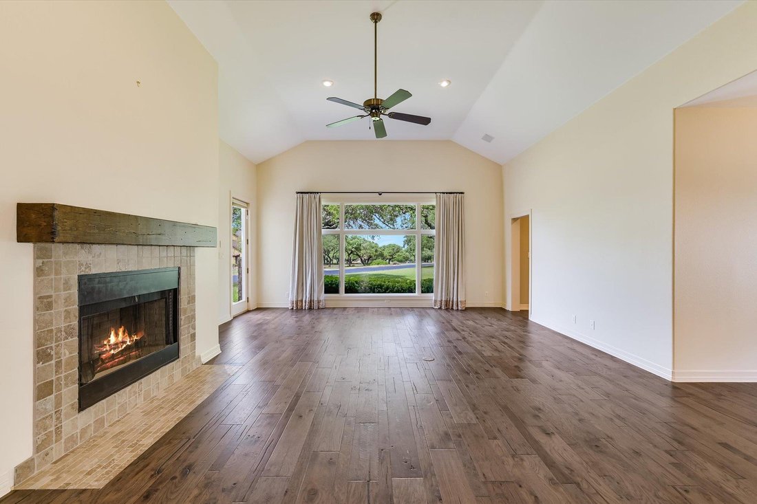 House in Spicewood, Texas, United States 5 - 17608927