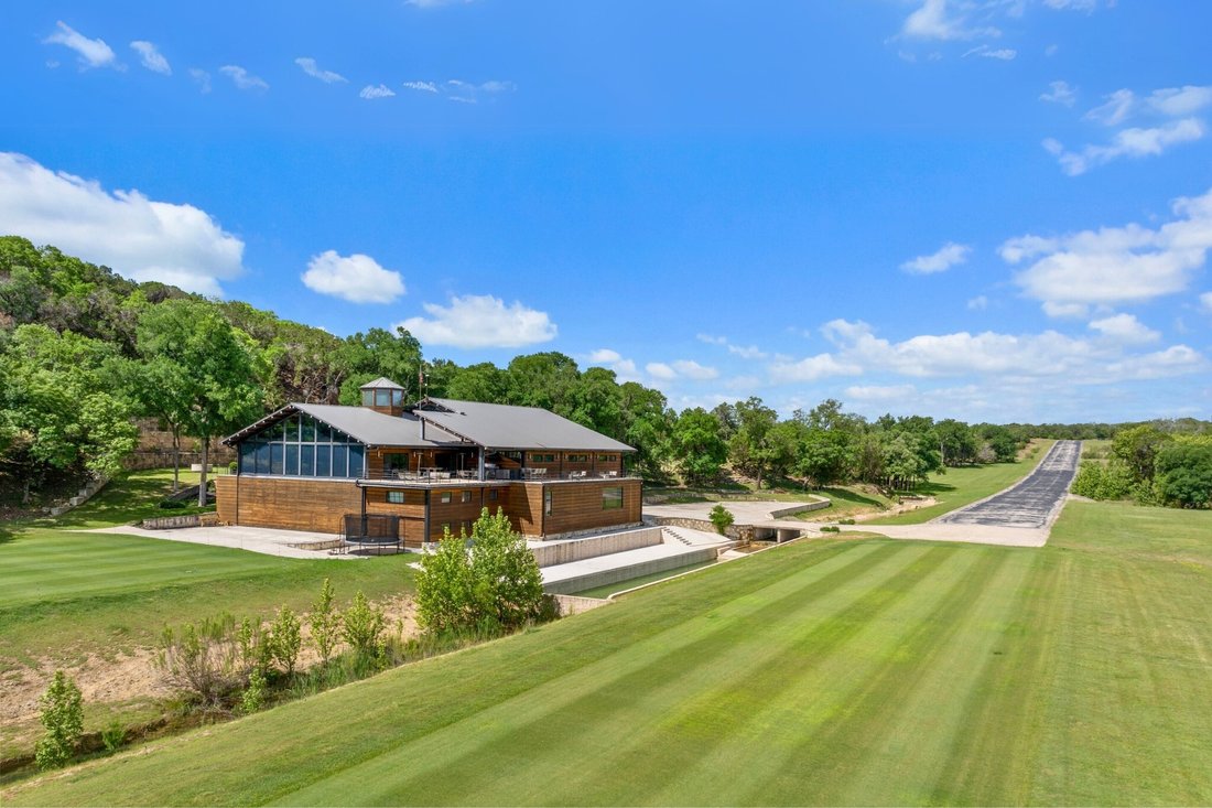 Farm Ranch in Wimberley, Texas, United States 2 - 17598546