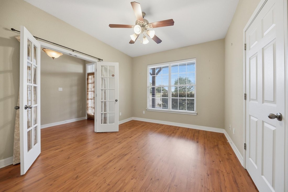 House in Giddings, Texas, United States 4 - 17609495