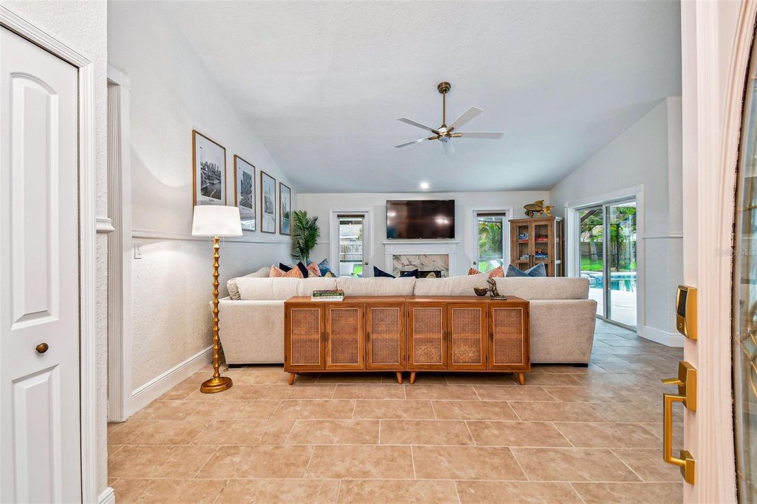 House in Tampa, Florida, United States 3 - 17603765