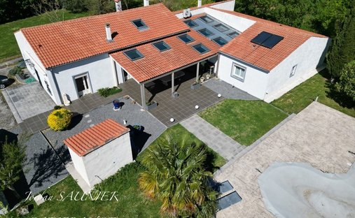 House in Arrondissement of Toulouse, Occitania, France 1