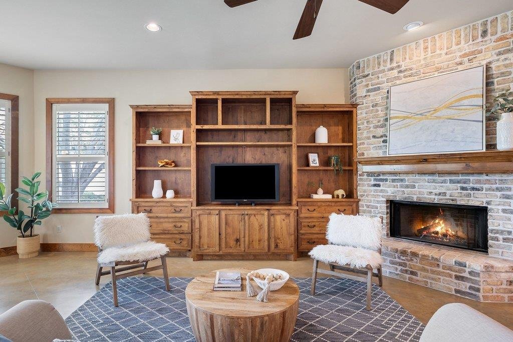 House in The Hills, Texas, United States 5 - 17609106