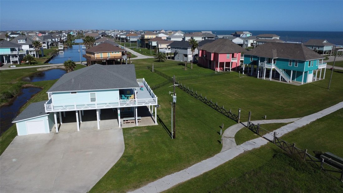House in Bolivar Peninsula, Texas, United States 1 - 17611223