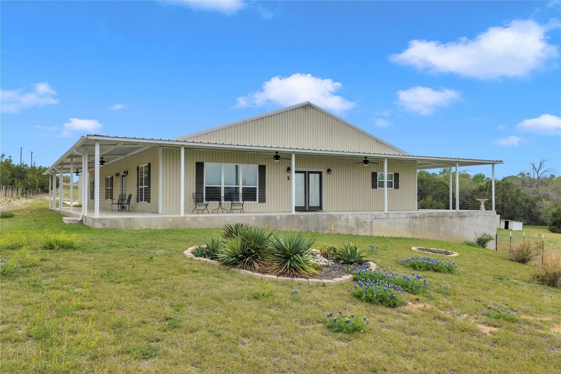 House in Bertram, Texas, United States 1 - 17611733
