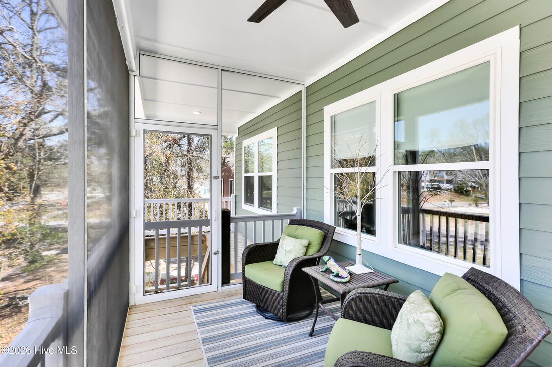 House in Oak Island, North Carolina, United States 4 - 17606282