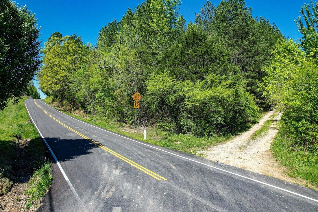 Farm Ranch in Decatur, Tennessee, United States 2 - 17611925