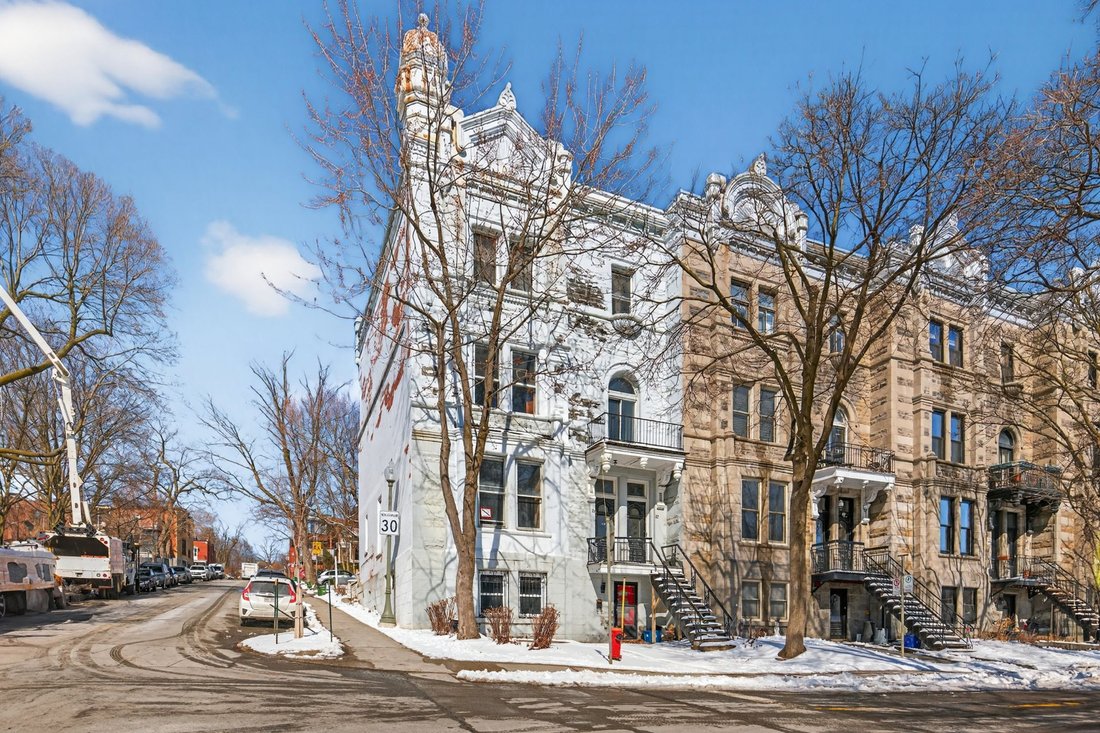Apartment in Westmount, Quebec, Canada 3 - 17602273