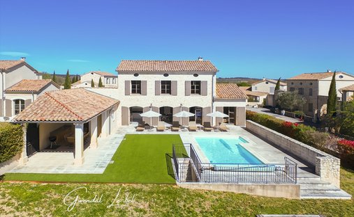 Villa in Uzès, Occitania, France 1
