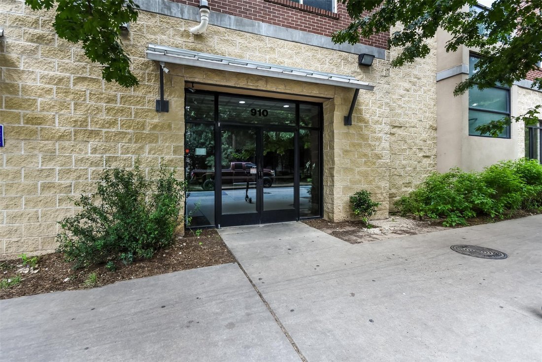 Condo in Austin, Texas, United States 2 - 17608970