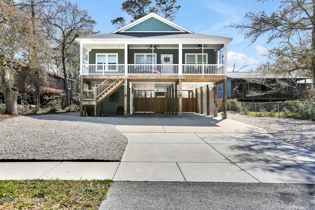 House in Oak Island, North Carolina, United States 2 - 17606282