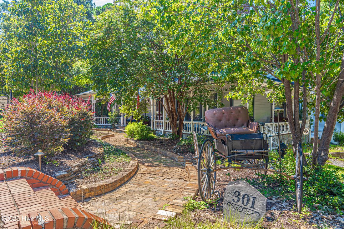 House in Carthage, North Carolina, United States 3 - 17605149