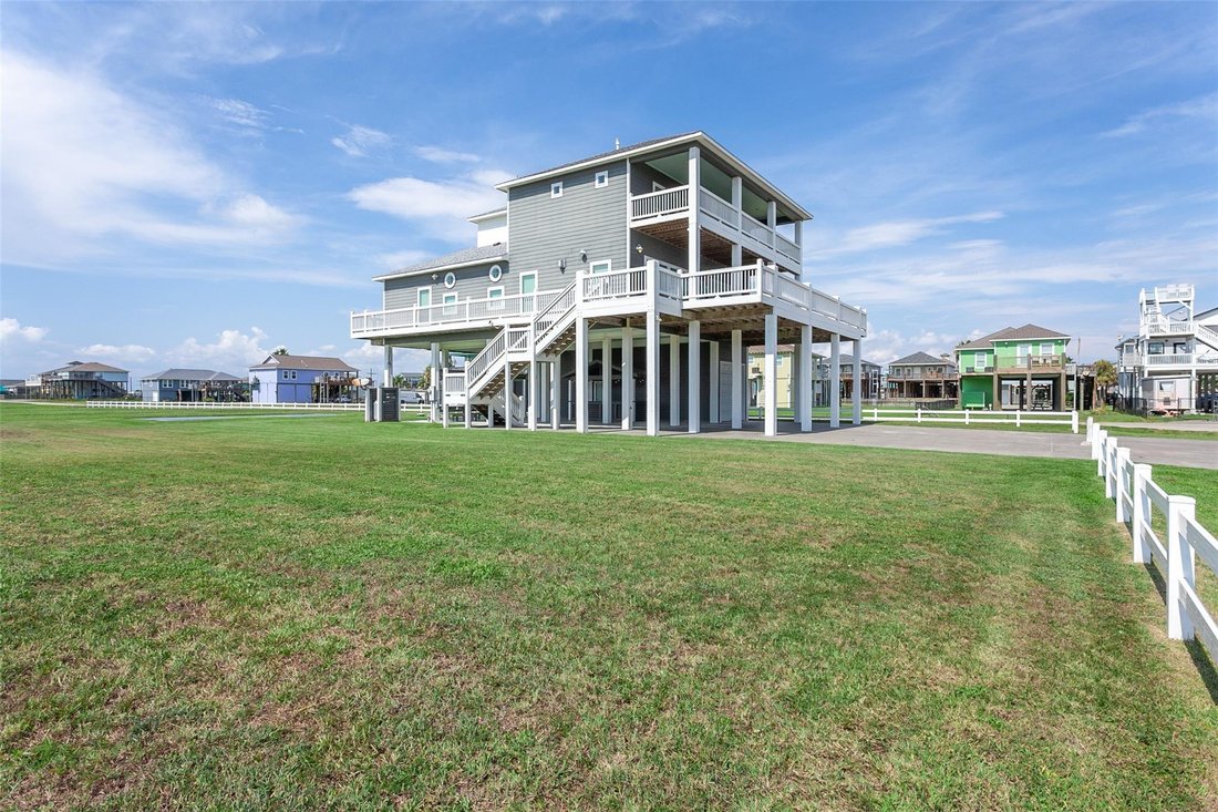 House in Bolivar Peninsula, Texas, United States 5 - 17611271