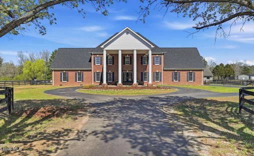 House in Vass, North Carolina, United States 1