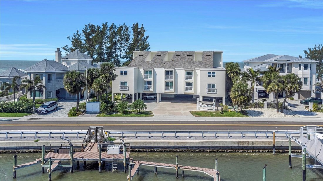 Condo in Indian Shores, Florida, United States 1 - 17410891