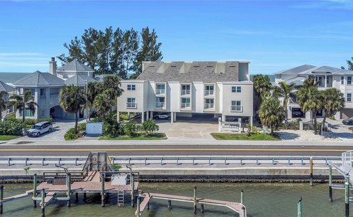 Condo in Indian Shores, Florida, United States 1